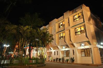 Hotel Ravi Kiran Photo