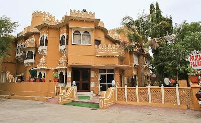 Hotel Pratap Palace Photo