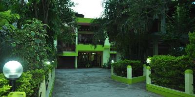 Tusti Greens Guest House Photo
