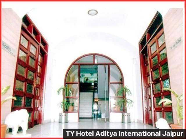 Hotel Aditya International Photo