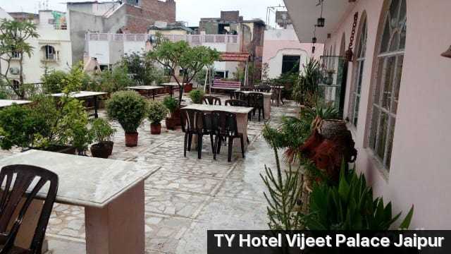 Hotel Vijeet Palace Photo