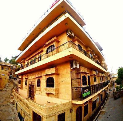 Hotel Prithvi Palace Photo