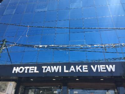 Tawi Lake View Hotel and Restaurant Photo