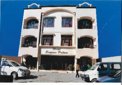 Hotel Sanjeev Palace Photo