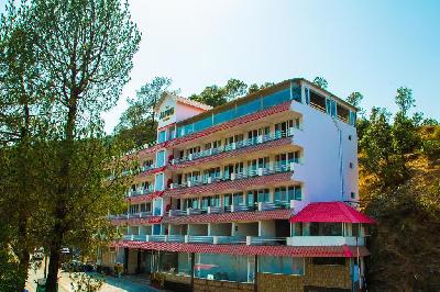 Hotel Alpine Resort Photo