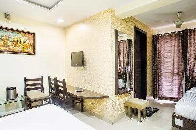 Hotel Neelkanth Photo