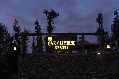 Oak Climbing Resort Photo