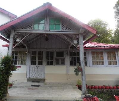 Thanet Villa By Upvan Photo