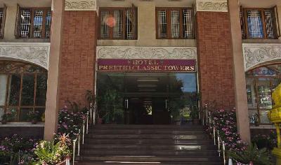 Hotel Preethi Classic Towers Photo