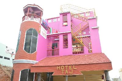 Hotel Taj Photo