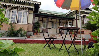 Shillong Cafe Bed and Breakfast Photo