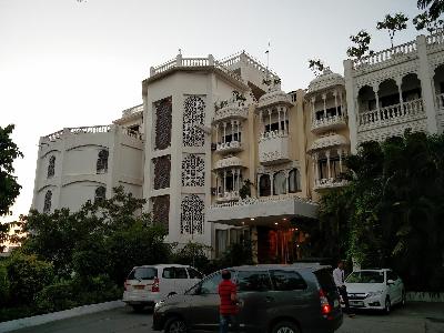 Hotel Hilltop Palace Photo