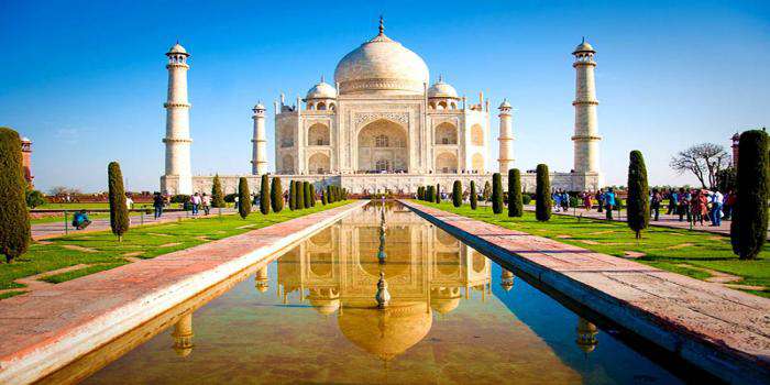 Taj Mahal Photo 1