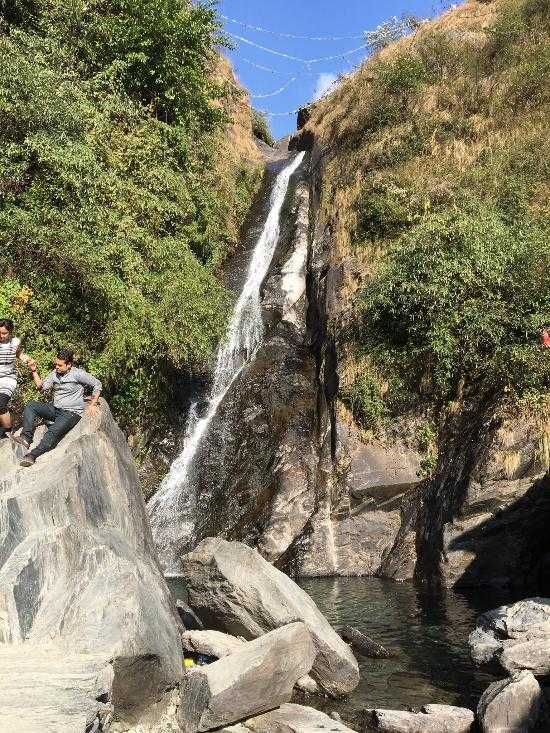 Bhagsu Waterfall Photo 3