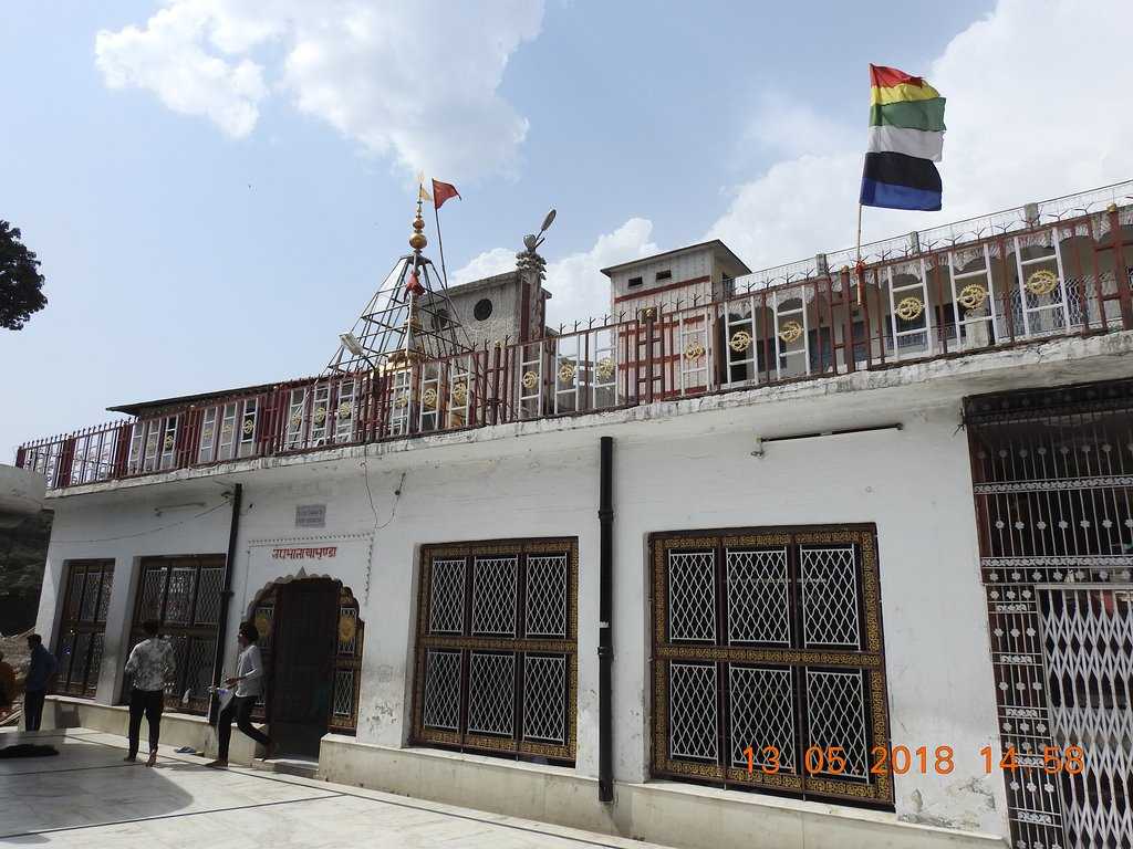 Chamunda Nandikeshwar Temple Photo 3