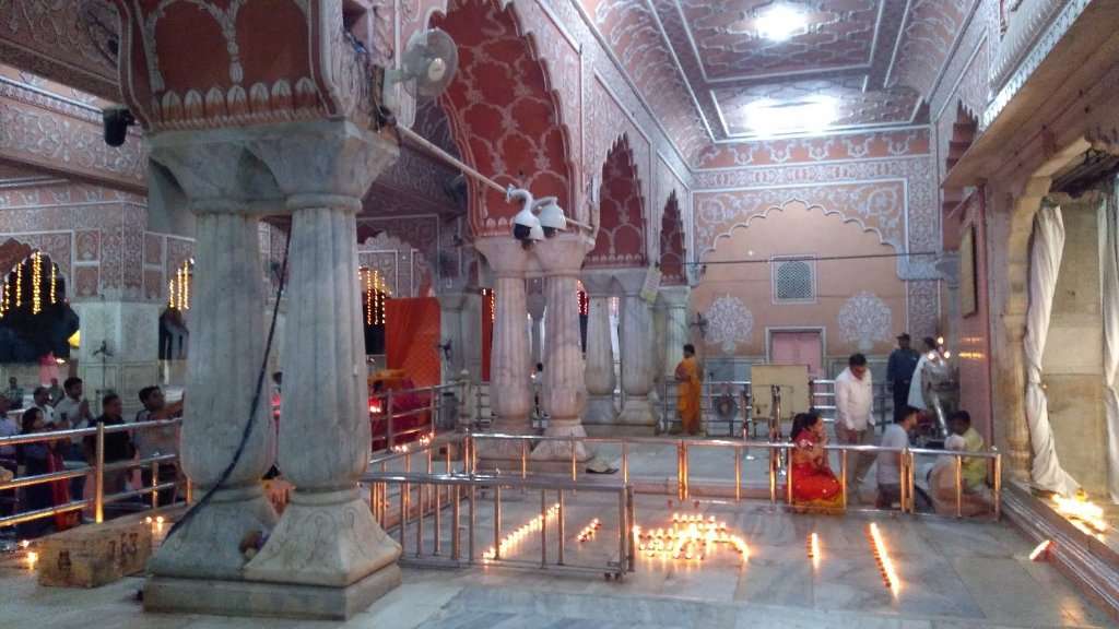 Govind Dev Ji Temple Photo 3