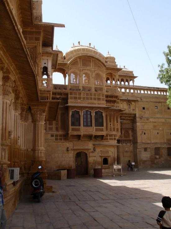 Mandir Palace Photo 1
