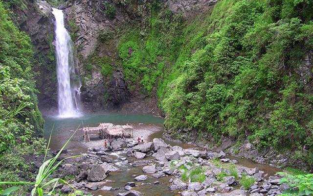 Kune Waterfalls Photo 2
