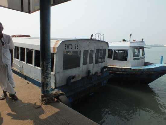 Ernakulam Fort Cochin Ferry Photo 2