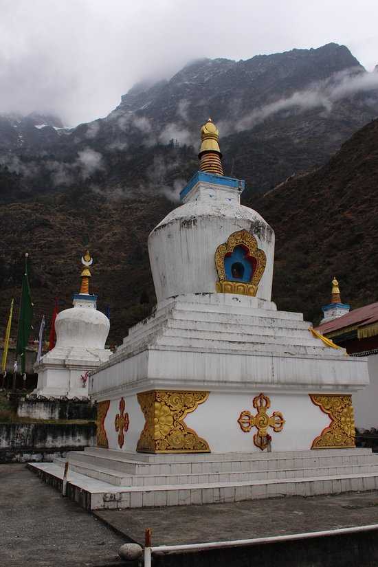 Lachung Monastery Photo 1