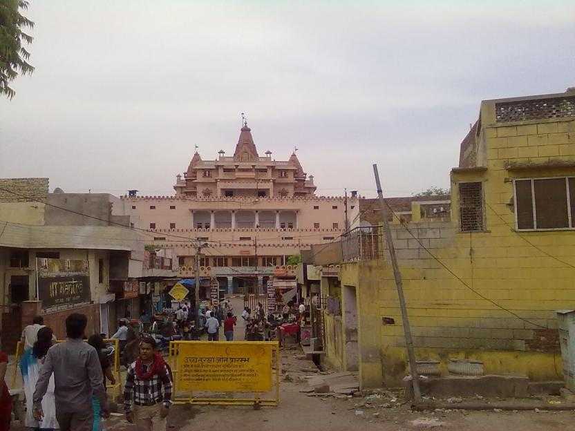Keshavdeo Temple Mathura Photo 1
