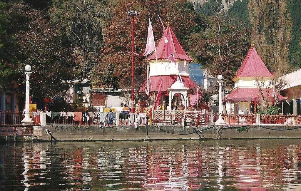 Naina Devi Temple Photo 3