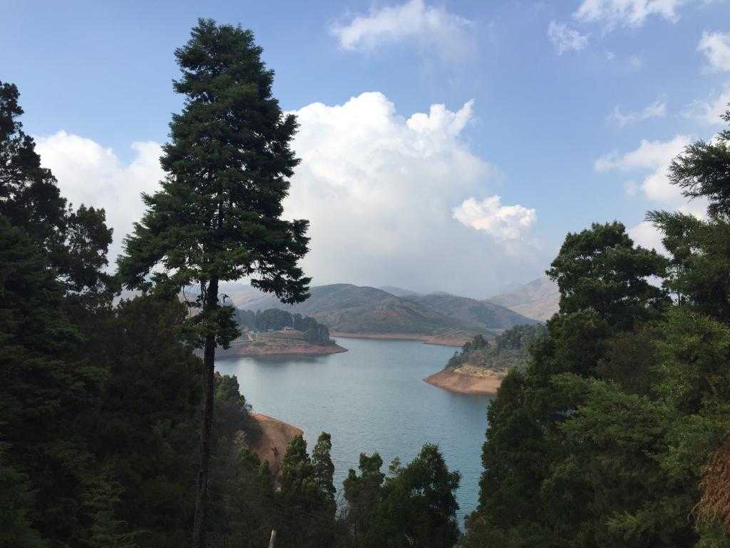 Upper Bhavani Lake Photo 3