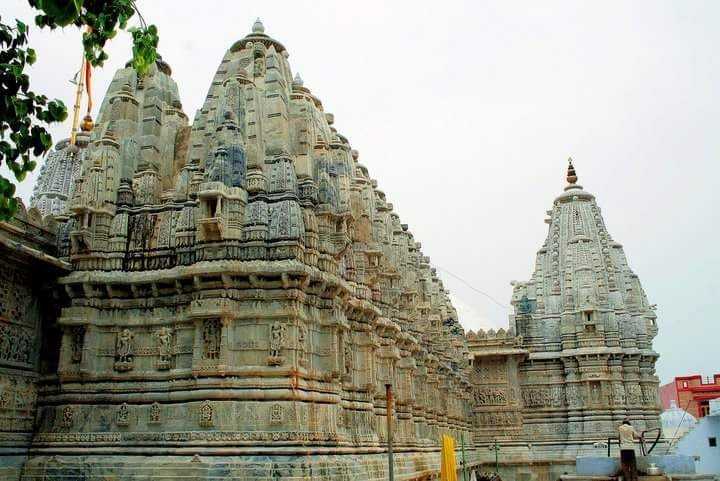 Kesariyaji Jain Temple Photo 1