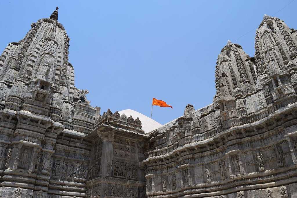 Kesariyaji Jain Temple Photo 2