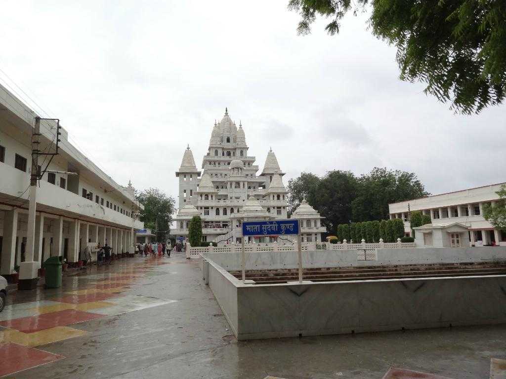 Pagal Baba Temple Vrindavan Photo 4